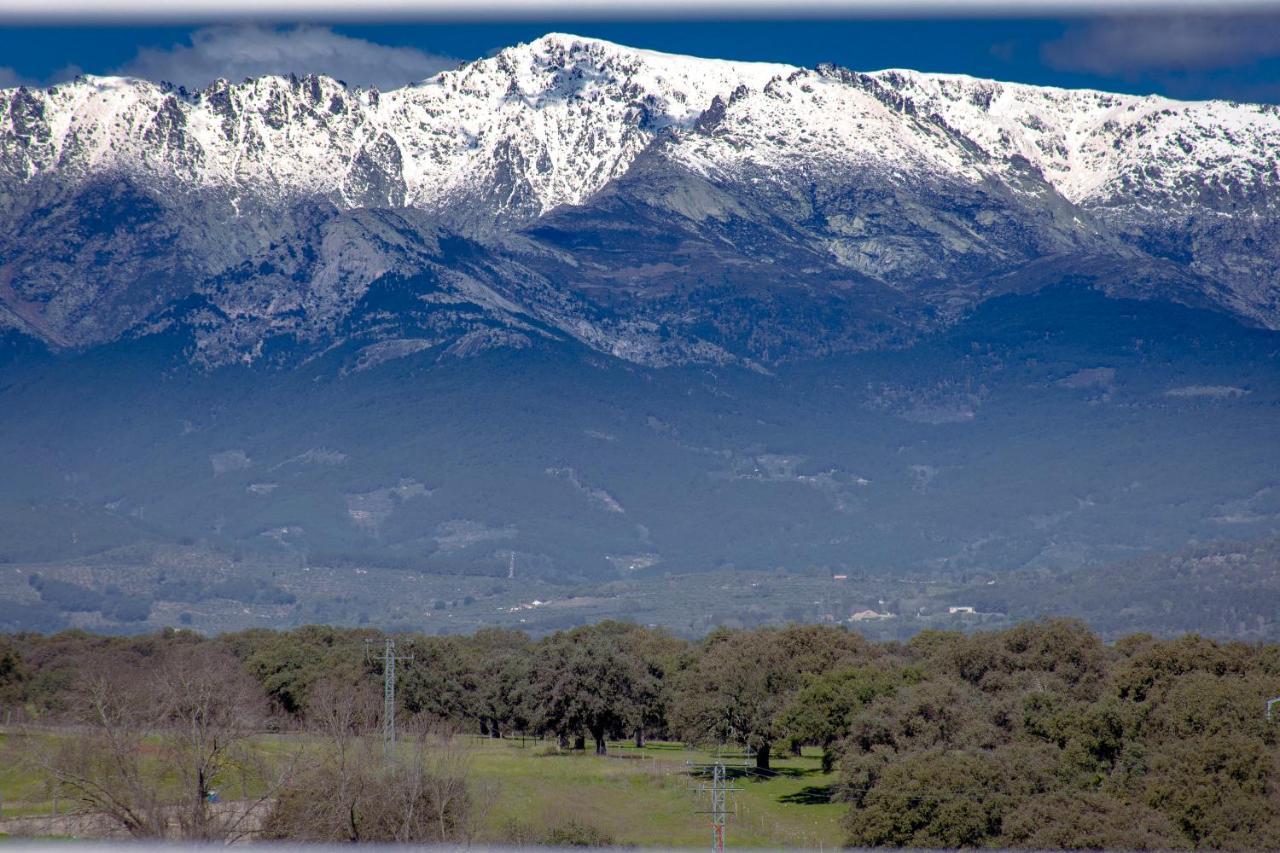 Estrellas De Gredos Arenas de San Pedro Eksteriør bilde